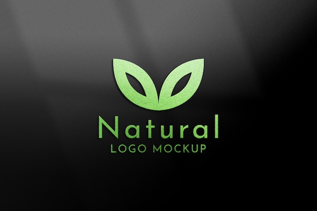 Modello del logo sulla parete nera
