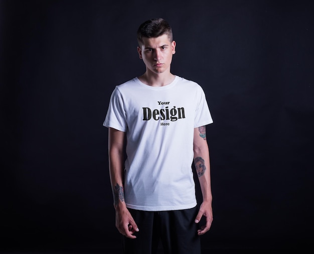 Modelo de camiseta de cambio de color para hombres
