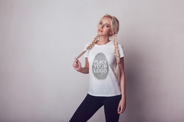 Modelo de camiseta de menina