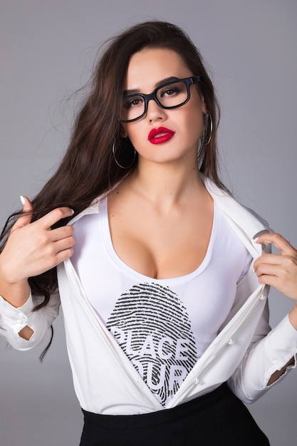 PSD modelo de camiseta feminina