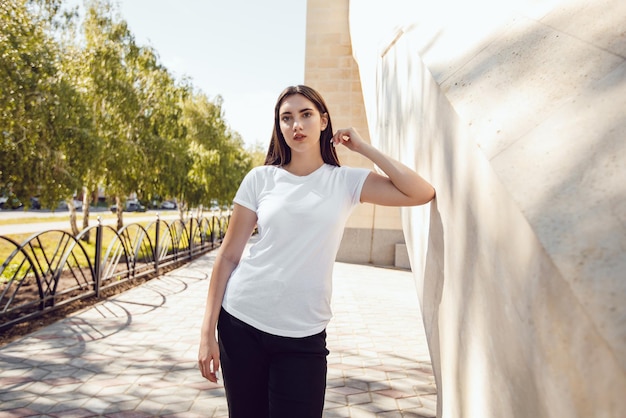 Modelo de camiseta