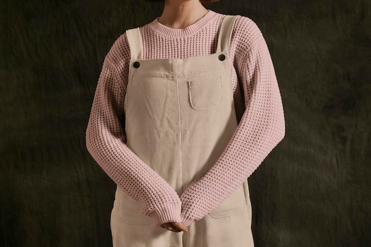 PSD modelo de camisola mulheres 39s roupas de outono design de moda psd
