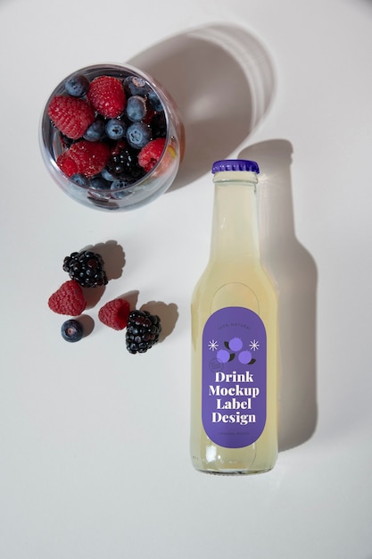 Modelo de deliciosas bebidas de verão