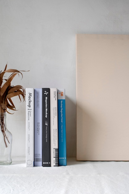 Modelo de pilha de livros de revistas de moda
