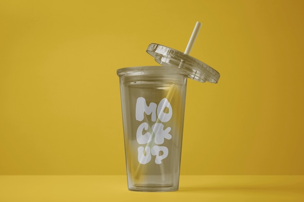 Modelo de vidro de copo transparente