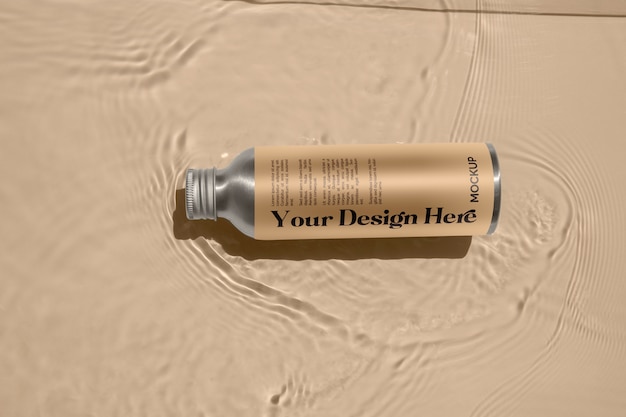 Modelo de embalaje en agua
