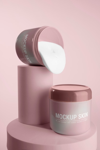 Modelo de embalaje de crema aislada