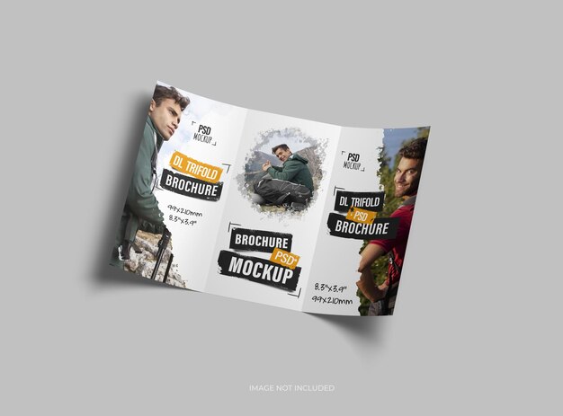 Modelo de folleto A4 triples personalizable para presentar su diseño en 3D