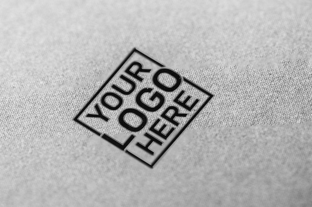 Modelo de logotipo en papel blanco