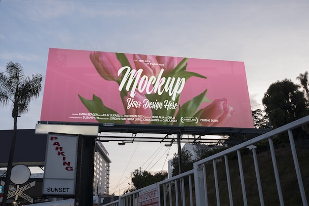 PSD modelo de publicidad al aire libre