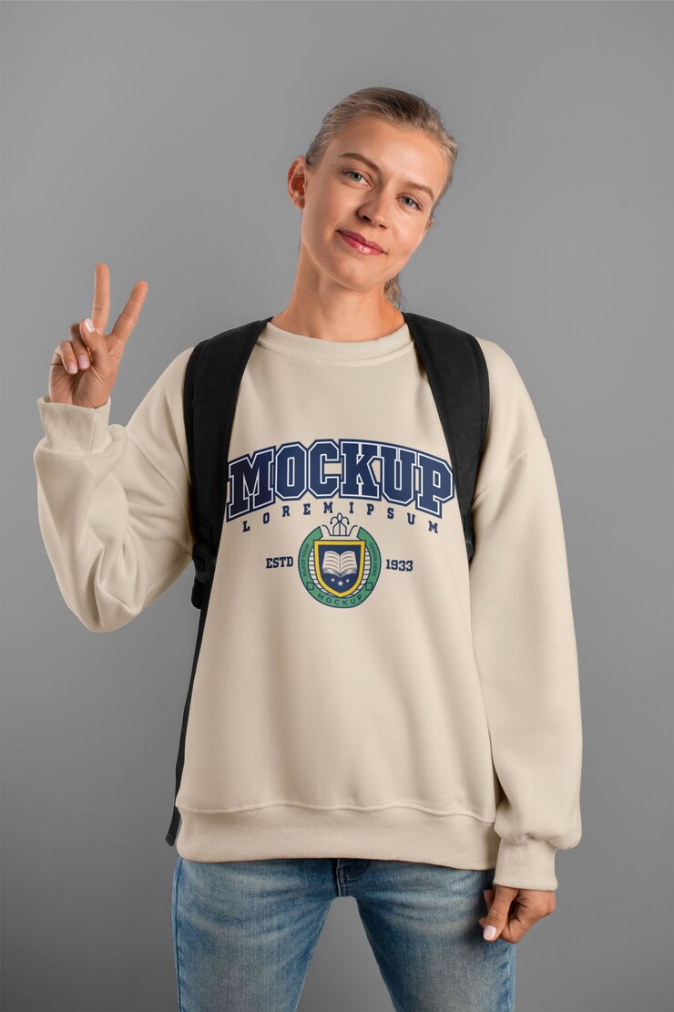 PSD modelo de sudadera con capucha de la clase de 2024