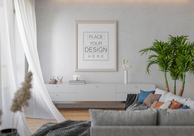 Moldura de pôster na sala de estar psd mockup