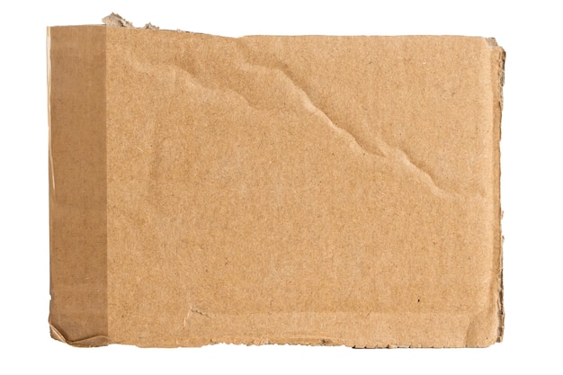 Des morceaux de carton sur un fond vide