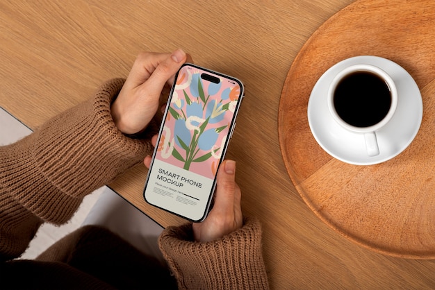 Móveis de madeira com modelo de telefone
