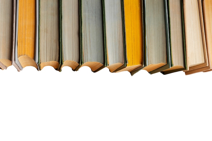 PSD mucchio di libri isolato