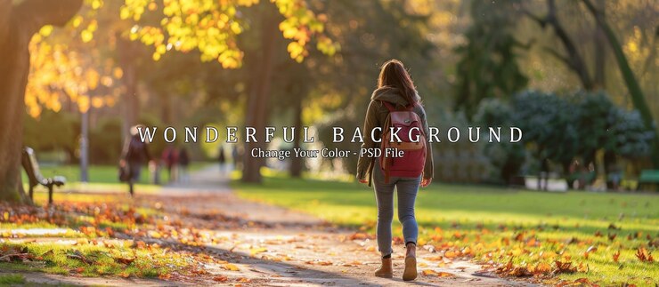 PSD mujer caminando en el parque de otoño