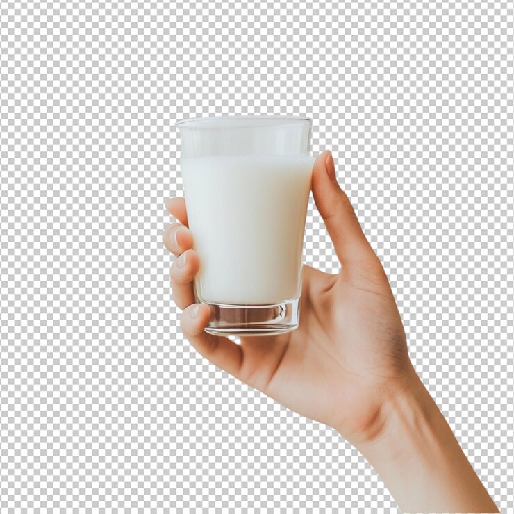 PSD mujer con la mano sosteniendo un vaso de leche fresca bebida saludable comida fría dieta pura tiro leche blanco limpio