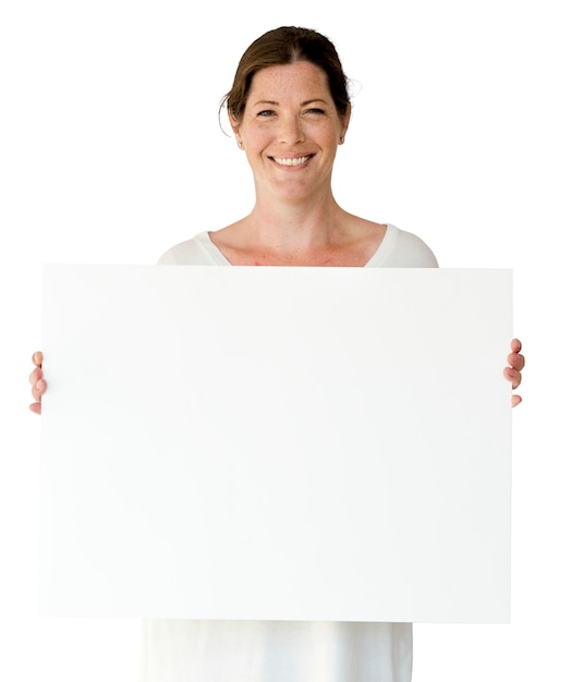 Mujer manos Hold Mostrar tablero de papel en blanco