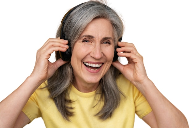 Mujer mayor sonriendo