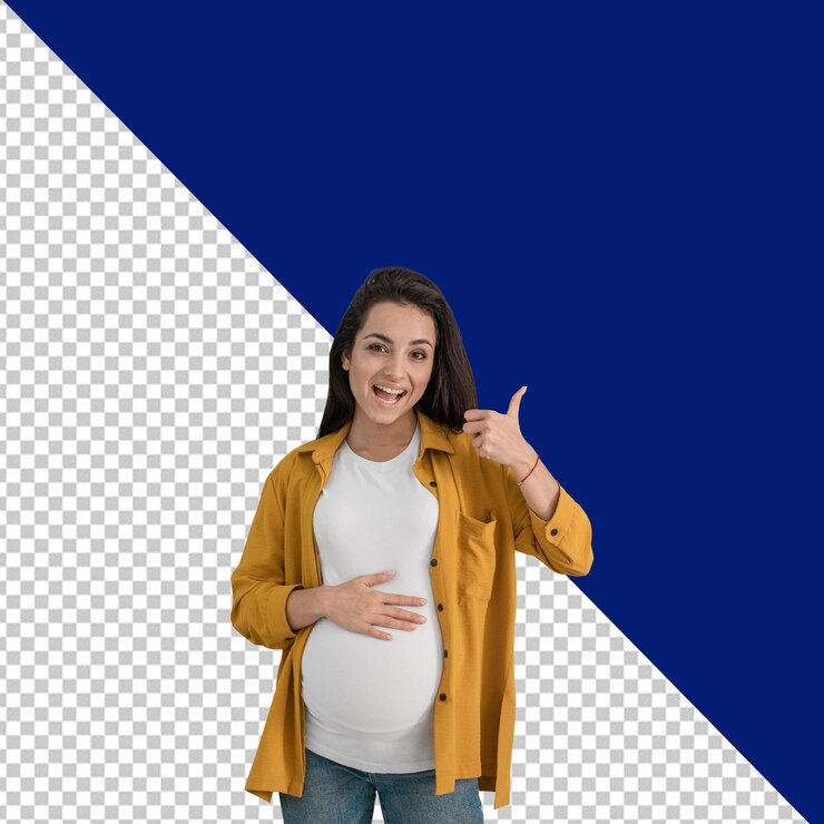 Mujer PSD en una chaqueta amarilla apuntando a la derecha con fondo transparente