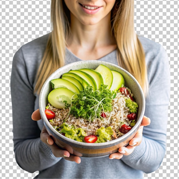 PSD mujer sosteniendo un plato de ensalada de quinoa con aguacate