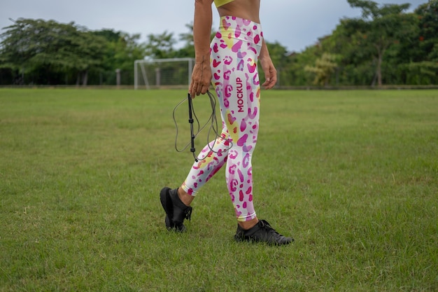 PSD mujer vistiendo maqueta de legging