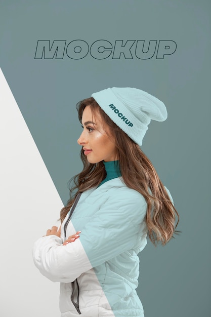 Mujer vistiendo ropa de invierno