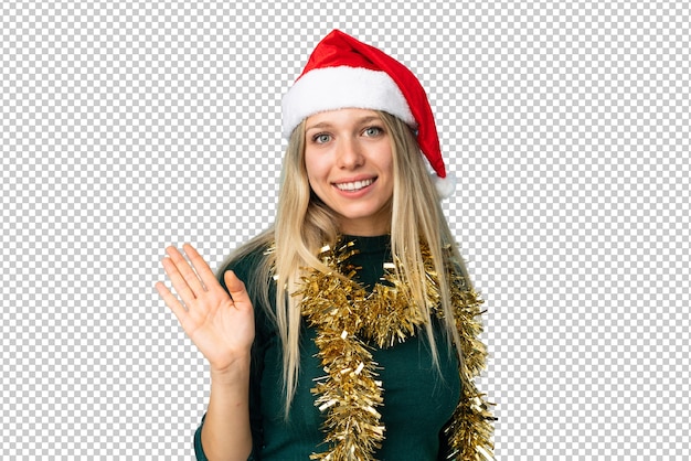 PSD mulher bonita com chapéu de natal isolada