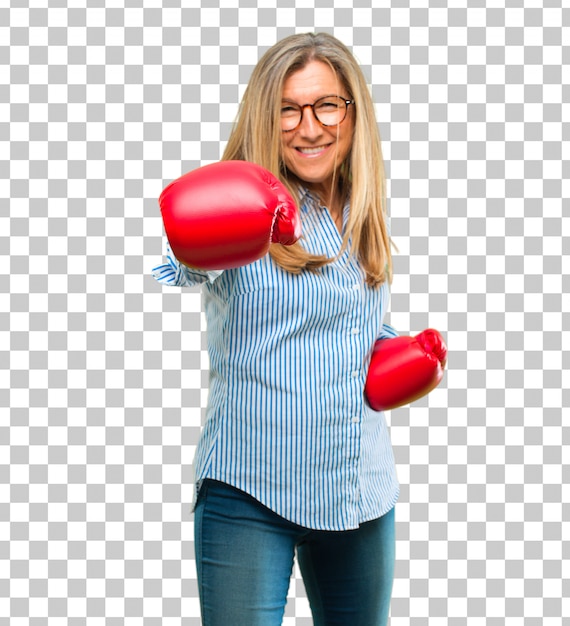 Mulher bonita sênior, usando luvas de boxe