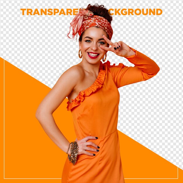Mulher de vestido laranja sorrindo