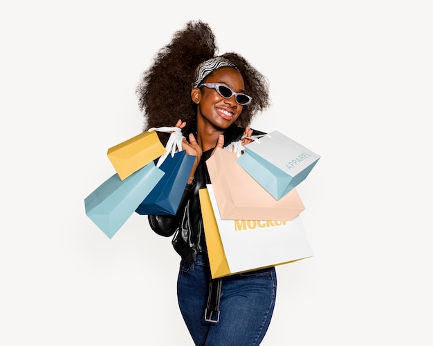 Mulher segurando sacos de compras mockup psd