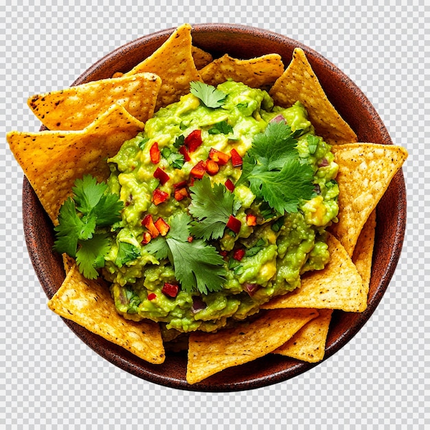 Nachos caricati con jalapeos al formaggio e crema acida isolati su sfondo bianco