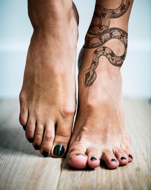 Nahaufnahme von Bein Tattoo