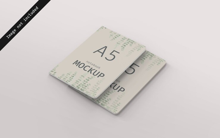 Notebook Mockup Front Cover gestapelt rechte Ansicht