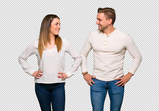Paar im Valentinstag glücklich und lächelnd