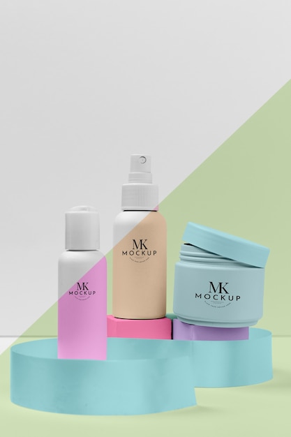 PSD pack de productos cosméticos para el cuidado de la piel.