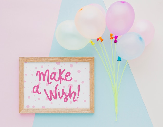 Palloncini di compleanno con cornice scritta carina