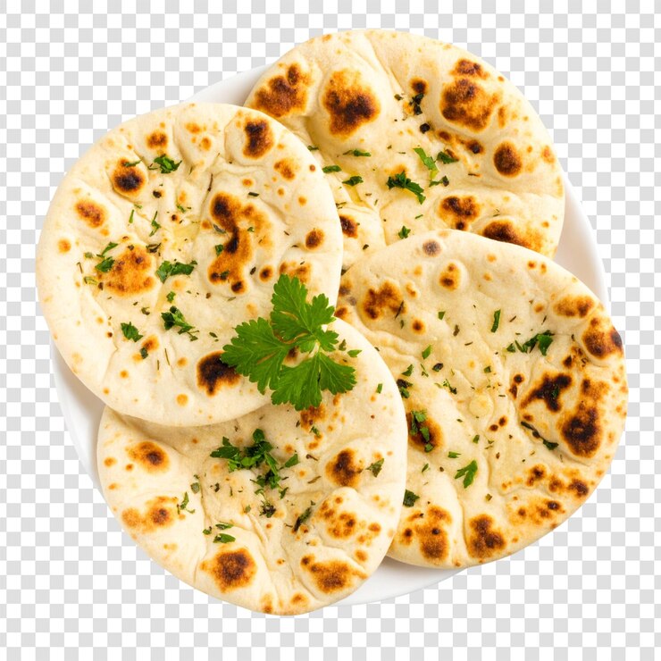 Pan de ajo recién horneado en un plato blanco