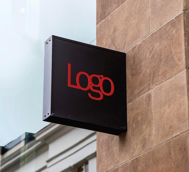 Panneau suspendu avec logo mural moderne_Mockup par 9ttwenty