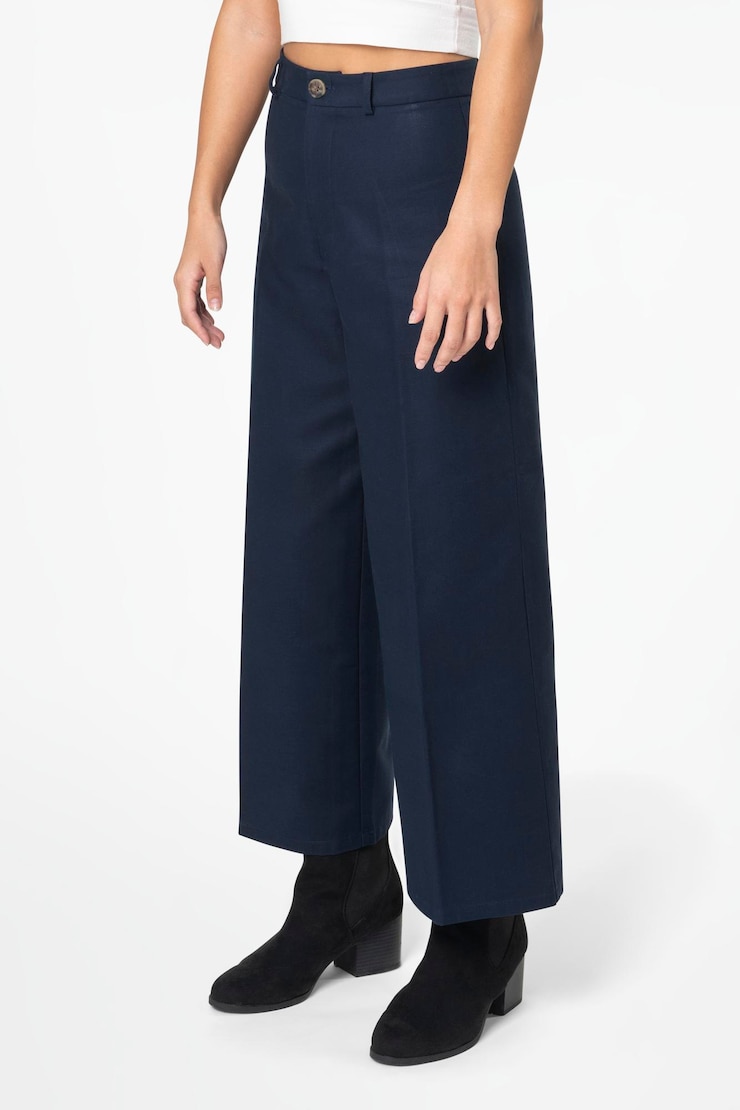 PSD pantalones de maquillaje alineados sueltos para mujeres de 39 años.
