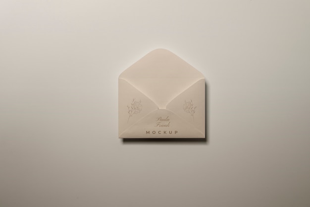 Papelería de papel en estilo mate.