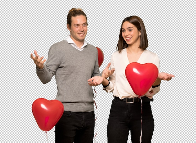 Pareja en el día de San Valentín sonriendo