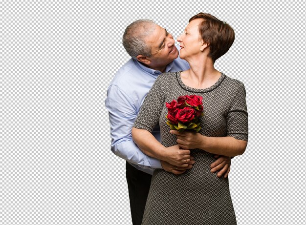 Pareja de mediana edad celebrando el día de san valentín