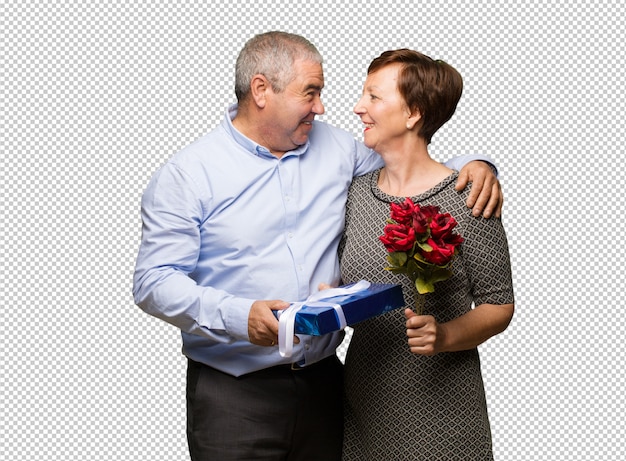 Pareja de mediana edad celebrando el día de san valentín