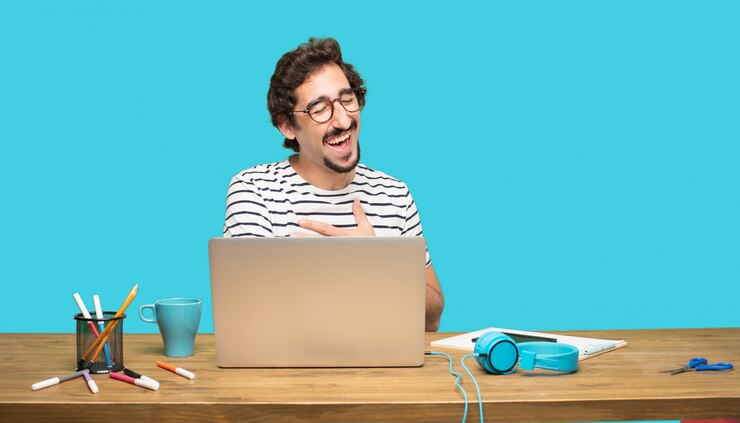 PSD pazzo con il canto del portatile