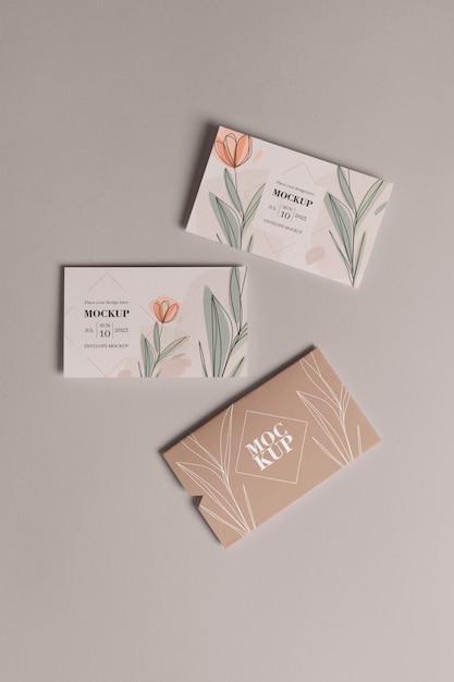 Petite enveloppe avec maquette de carte