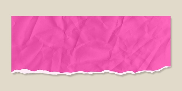 Pieza de papel rosado roto con textura arrugada