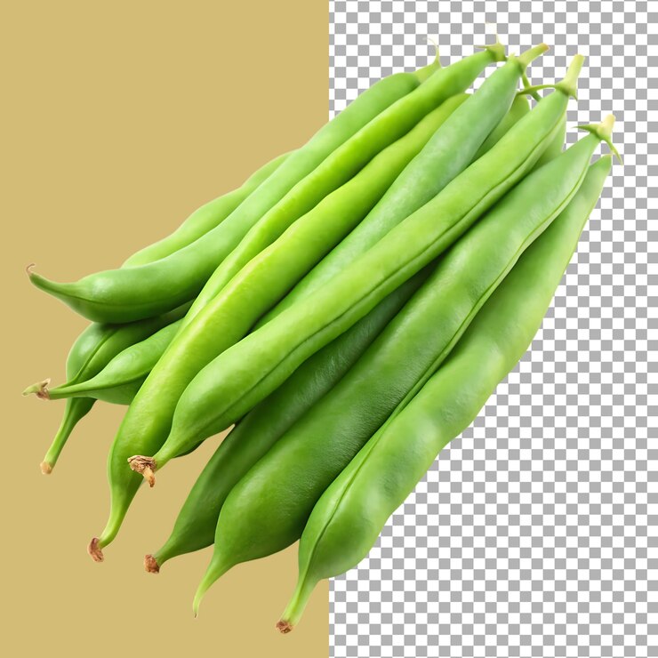 Una pila de frijoles verdes frescos aislados