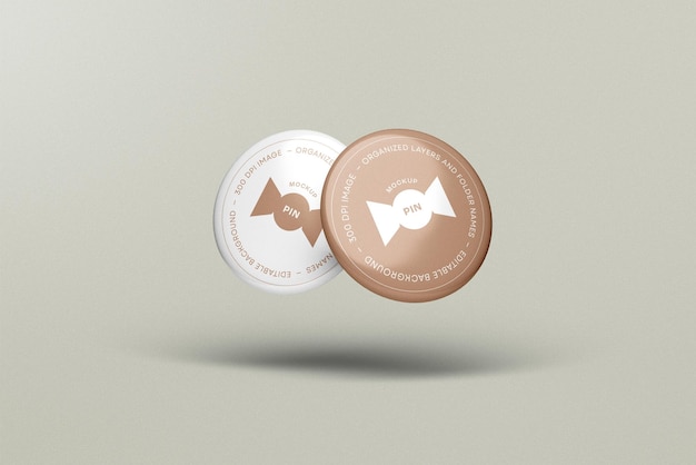 Pin button badge mockup design mit bearbeitbarem hintergrund