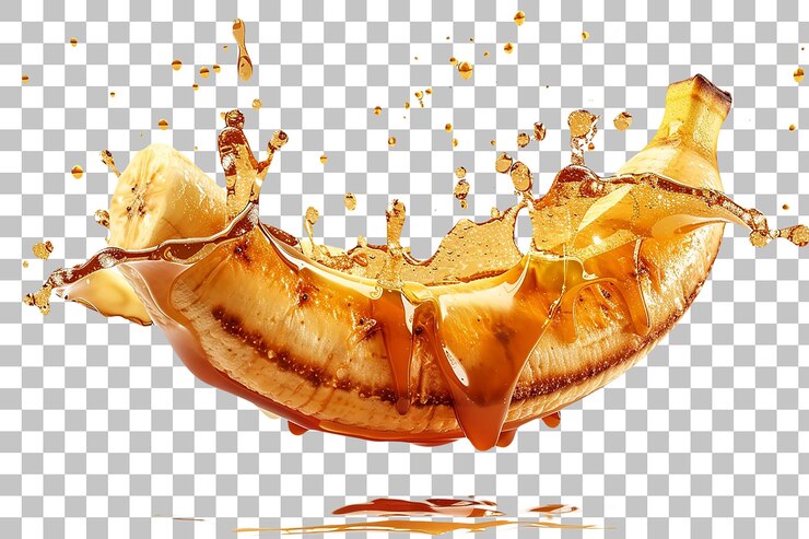 PSD plátano frito flotando con caramelo y salpicaduras de canela en un fondo transparente